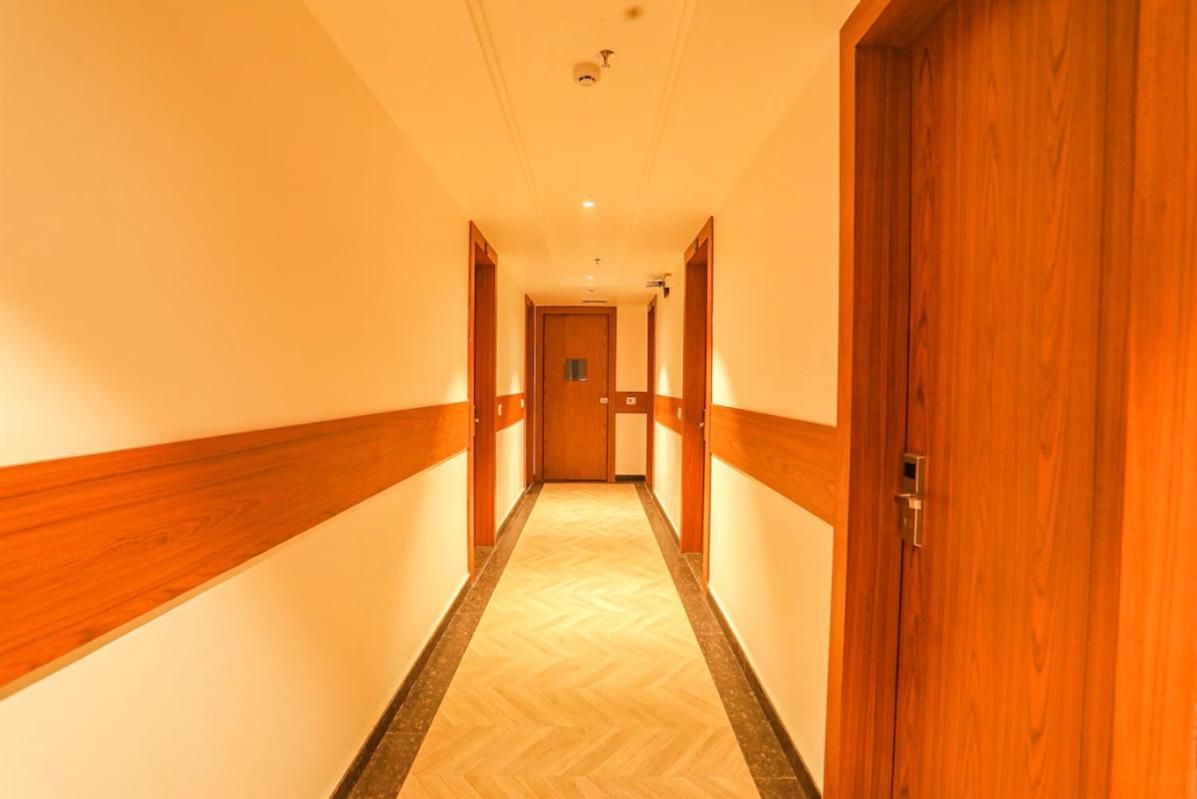 Hotel Swarn Bhoomi 坎普尔 外观 照片